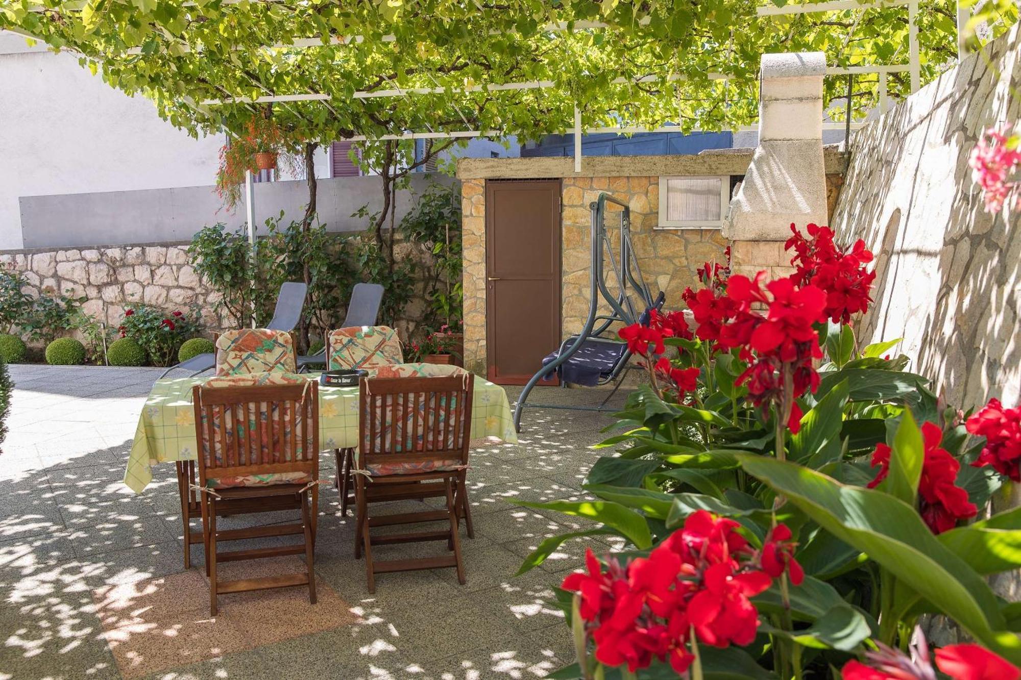 בריביר Apartment Karla מראה חיצוני תמונה